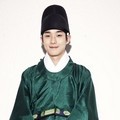 Choi Woo Shik Berperan Sebagai Do Chi San di Serial 'Rooftop Prince'