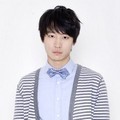 Photoshoot Lee Je Hoon dalam Sesi Pemotretan