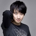 Photoshoot Lee Je Hoon dalam Sesi Pemotretan