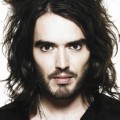 Russell Brand Terkenal Lewat "Forgetting Sarah Marshall"