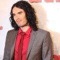 Russell Brand Saat Premiere Film Arthur