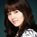 Han Ga In Tampil Cantik di Depan Kamera