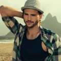 Ashton Kutcher di Pemotretan Colcci Fashion