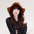 Carly Rae Jepsen Debut dengan Album Perdana 'Tug Of War'