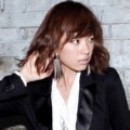 Han Hyo Joo Pose untuk VIKI Fashion