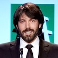 Ben Affleck di Podium pada Acara Annual Hollywood Film Awards Gala ke 15