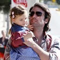 Ben Affleck Mengajak Seraphina Affleck Berjalan-jalan di Brentwood Country Mart