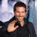 Bradley Cooper di Premiere 'The Grey'