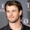 Chris Hemsworth Memenangkan Male Star of Tomorrow di Cinemacon Awards