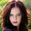 Eva Green Menjadi Vesper Lynd di 'Casino Royale'