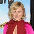Malin Akerman Menghadiri Premiere 'Wanderlust'