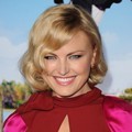 Malin Akerman Menghadiri Premiere 'Wanderlust'