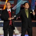 Harvey Malaiholo dan Bob Tutupoli di Konser SCTV Masterpiece of Koes Plus