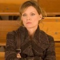 Michelle Pfeiffer Menjadi Linda di 'Personal Effects'