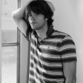 Jared Padalecki dengan Konsep Foto Hitam Putih