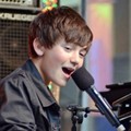 Greyson Chance Tampil Live di Fox & Friends