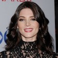 Ashley Greene di People's Choice Awards 2012