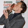 Tom Hiddleston Memenangkan Penghargaan 'Best Male Newcomer' di Acara Jameson Empire Awards 2012