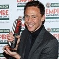 Tom Hiddleston Memenangkan Penghargaan 'Best Male Newcomer' di Acara Jameson Empire Awards 2012