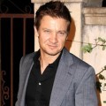 Jeremy Renner di MIU MIU Presents Lucrecia Martel's "Muta"