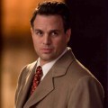 Mark Ruffalo Menjadi Chuck Aule/ Dr. Sheehan di 'Shutter Island'