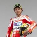 Valentino Rossi Memamerkan Motor Baru Ducati di MotoGP 2012