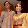 Ayu Dewi dan Regi Ismagrebu Datau Saat Ditemui di PGA 2012