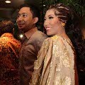 Ayu Dewi dan Regi Ismagrebu Datau Saat Ditemui di PGA 2012