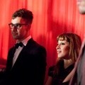 Fun. di Behind The Scenes Video Musik 'We Are Young'