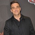 Robbie Williams Menghadiri Premier Film 'Cars 2'