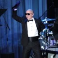 Pitbull di Pre-GRAMMY Gala