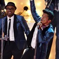 Penampilan Bruno Mars di Ajang MTV Video Music Awards 2011