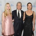 Elle Fanning, Catherine Zeta-Jones dan Michael Douglas di Children of Chernobyl's 2011