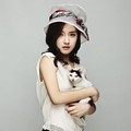 Kim So Eun dengan Kucing di Majalah Oh Boy
