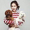 Kim So Eun Berpose dengan Anjing di Majalah Oh Boy