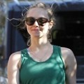 Amanda Seyfried Bersama Anjingnya, Finn