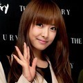 Victoria Menghadiri Suatu Acara Jumpa Fans