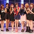 Cherry Belle menyanyi di Jumpa Pers 'Ada Apa dengan Cherry Belle?'