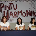 Konferensi Pers 'Pintu Harmonika'
