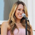 Colbie Caillat Perform di National Anthem Easter Egg Roll