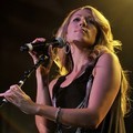 Colbie Caillat di Konser USO Warrior Games 2011