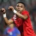 Tarian Kemenangan Titus Bonai di Lapangan Hijau
