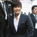 Lee Byung Hun Saat Jumpa Pers untuk Promo Film