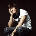 Lee Byung Hun Berpose di Majalah Allure