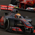 Lewis Hamilton Memimpin di Depan Felipe Massa