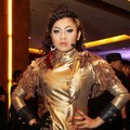 Indah Dewi Pertiwi Hadir di SCTV Music Awards 2012
