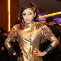Indah Dewi Pertiwi Hadir di SCTV Music Awards 2012
