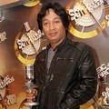 Makki Raih Penghargaan Pemain Bass Paling Ngetop