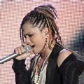 Penampilan Hyde, vokalis L'Arc-en-Ciel