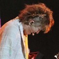 Penampilan Tetsuya, bassis L'Arc-en-Ciel